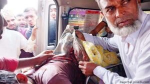 জেলের মৃত্যু মাছ ধরতে গিয়ে বাঘের আক্রমণে আহত