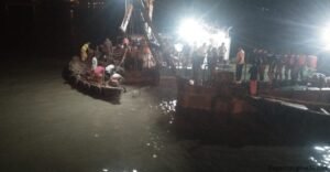 ড্রেজার থেকে নদীতে পড়ে শ্রমিকের মৃত্যু মোংলা বন্দরে