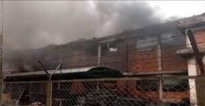 মোংলায় লাগেজ কারখানার আগুন ২৪ ঘণ্টায়ও নেভেনি 