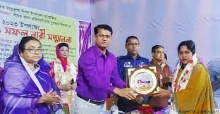 সাবেরা ঝর্ণা সফল নারী সম্মাননা পেলেন