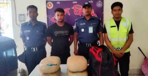৮ কেজি গাঁজাসহ মাদক কারবারি গ্রেফতার বাগেরহাটে 1 ৮ কেজি গাঁজাসহ মাদক কারবারি গ্রেফতার বাগেরহাটে